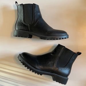 Urban Outfitters Black Chelsea Boots